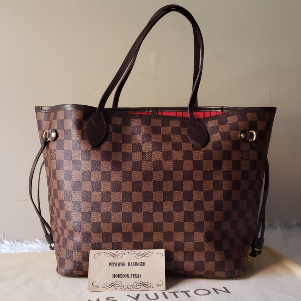 *SOLD*Authentic Louis Vuitton Damier Neverfull MM